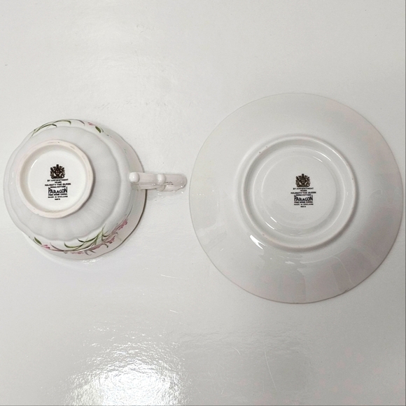 Paragon Fine China Pink "English Flowers Carnations" Tea Cup & Saucer - Picture 7 of 16